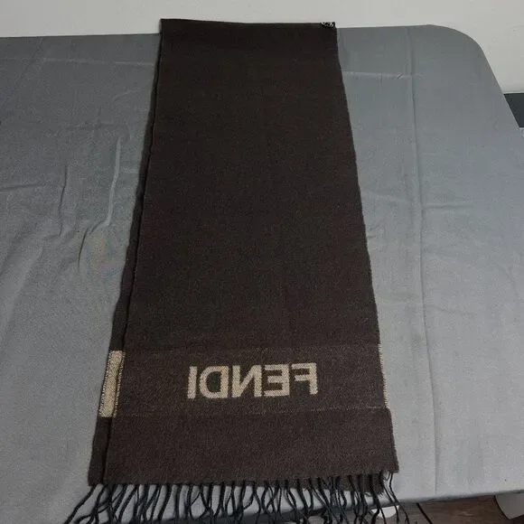 FENDI WOOL GRAPHIC SCARF